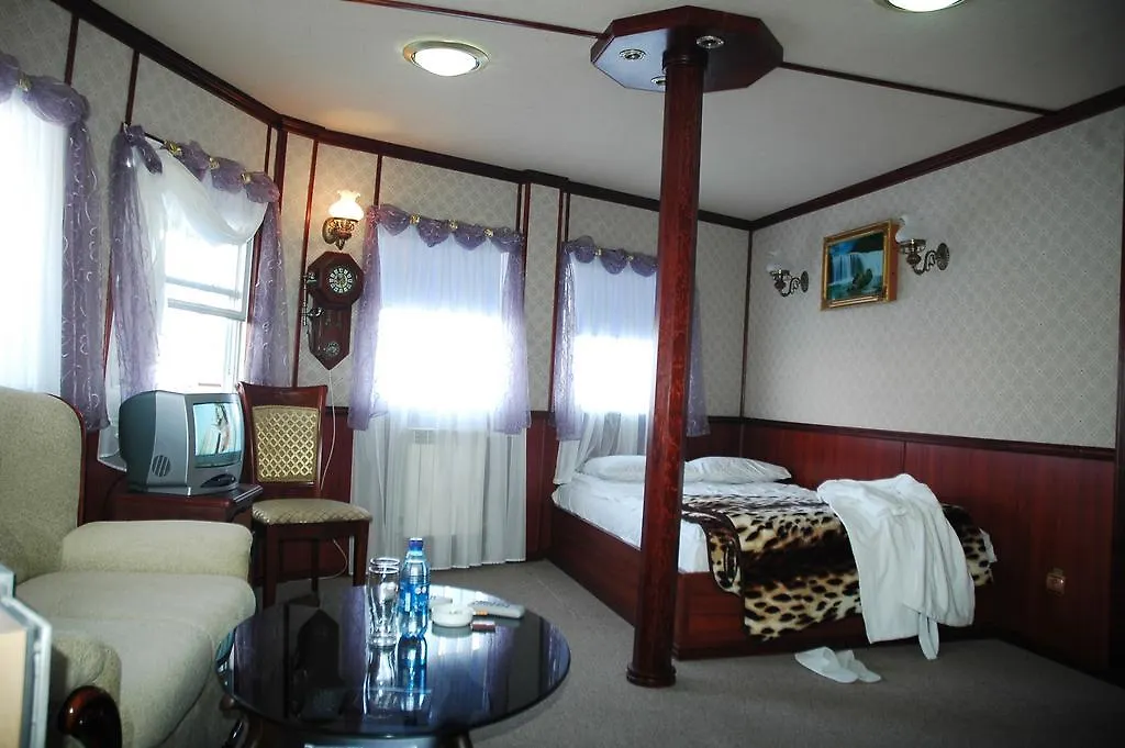 Bogdan Khmelnytskyi Hotel Kyiv 3*,  Ukraine