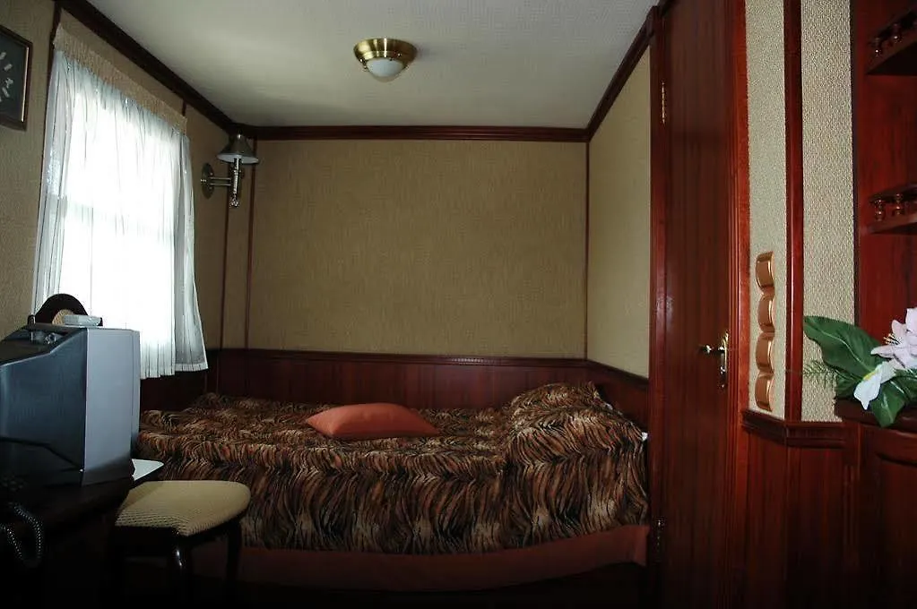 Bogdan Khmelnytskyi Hotell Kiev